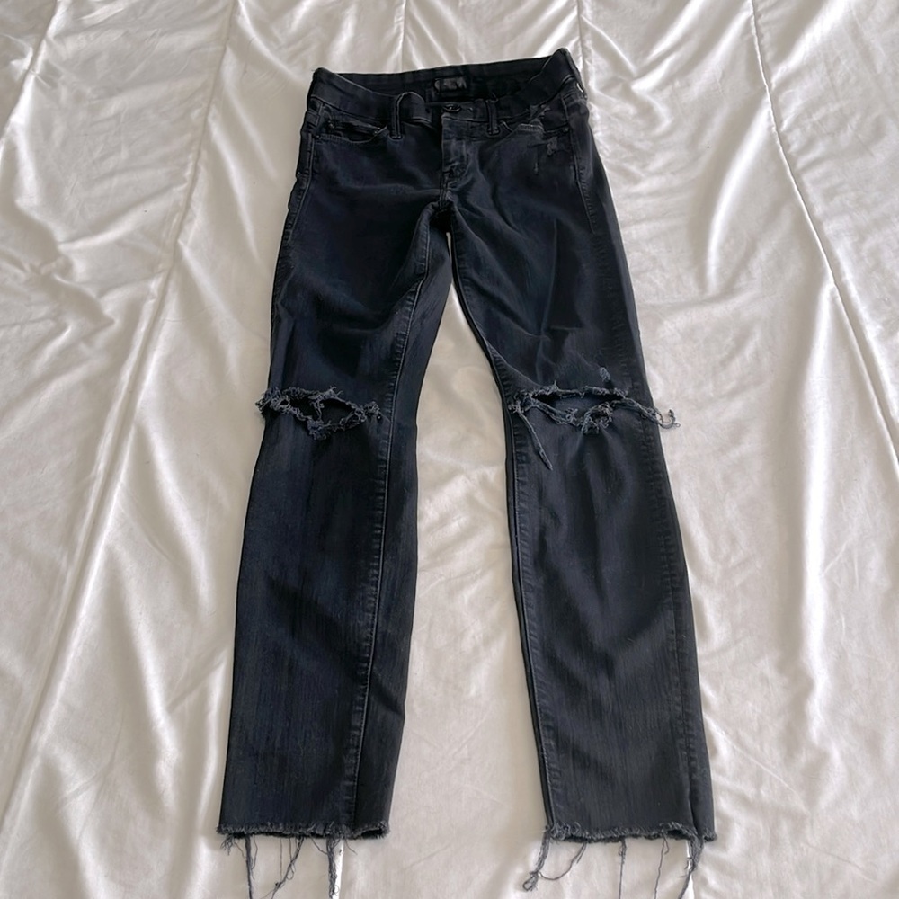 Mother Looker Ankle Fray Jeans in Guilty As Sin Size 24